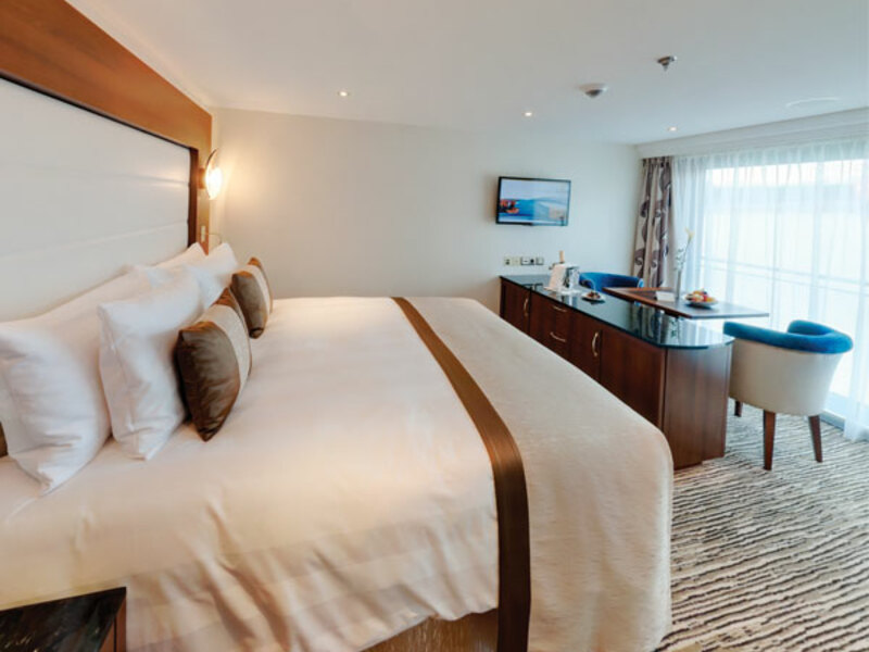 Category 5 | Ruby Deck